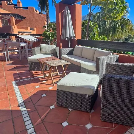 Apartment Luxury 3br In Aloha Golf - Large Terrace & Pool
