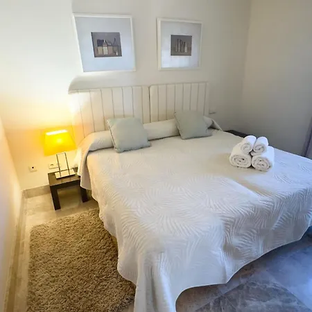 Luxury 3br In Aloha Golf - Large Terrace & Pool *