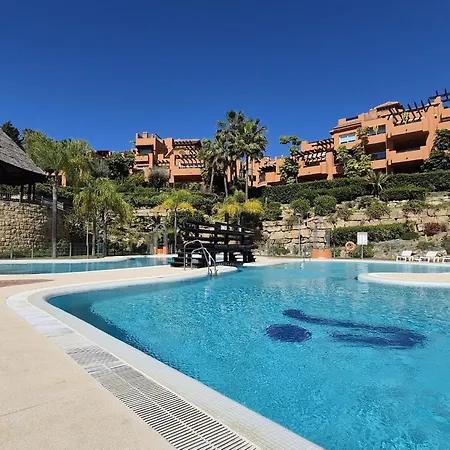 شقة Luxury 3br In Aloha Golf - Large Terrace & Pool *