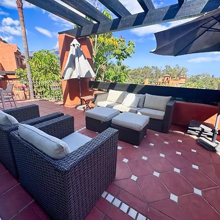 Luxury 3br In Aloha Golf - Large Terrace & Pool Apartment