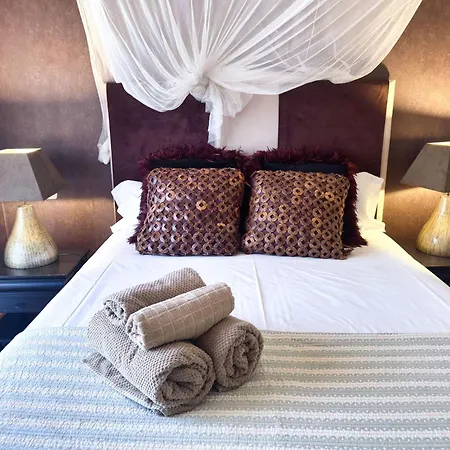 Luxury 3br In Aloha Golf - Large Terrace & Pool Apartment *